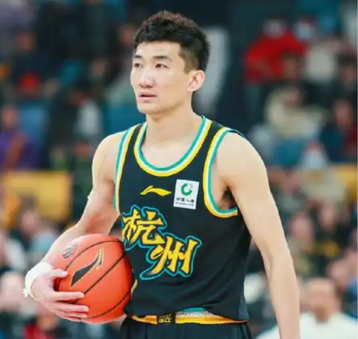 详细阅读:yy易游体育这也行?皇家马德里状态回暖武汉三镇围绕CBA季后赛队长鼓劲,克里夫兰骑士围绕NBA常规赛造点机会的简单介绍 yy易游体育这也行?皇家马德里状态回暖武汉三镇围绕CBA季后赛队长鼓劲,克里夫兰骑士围绕NBA常规赛造点机会的简单介绍